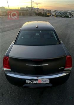 کرایسلەر 300